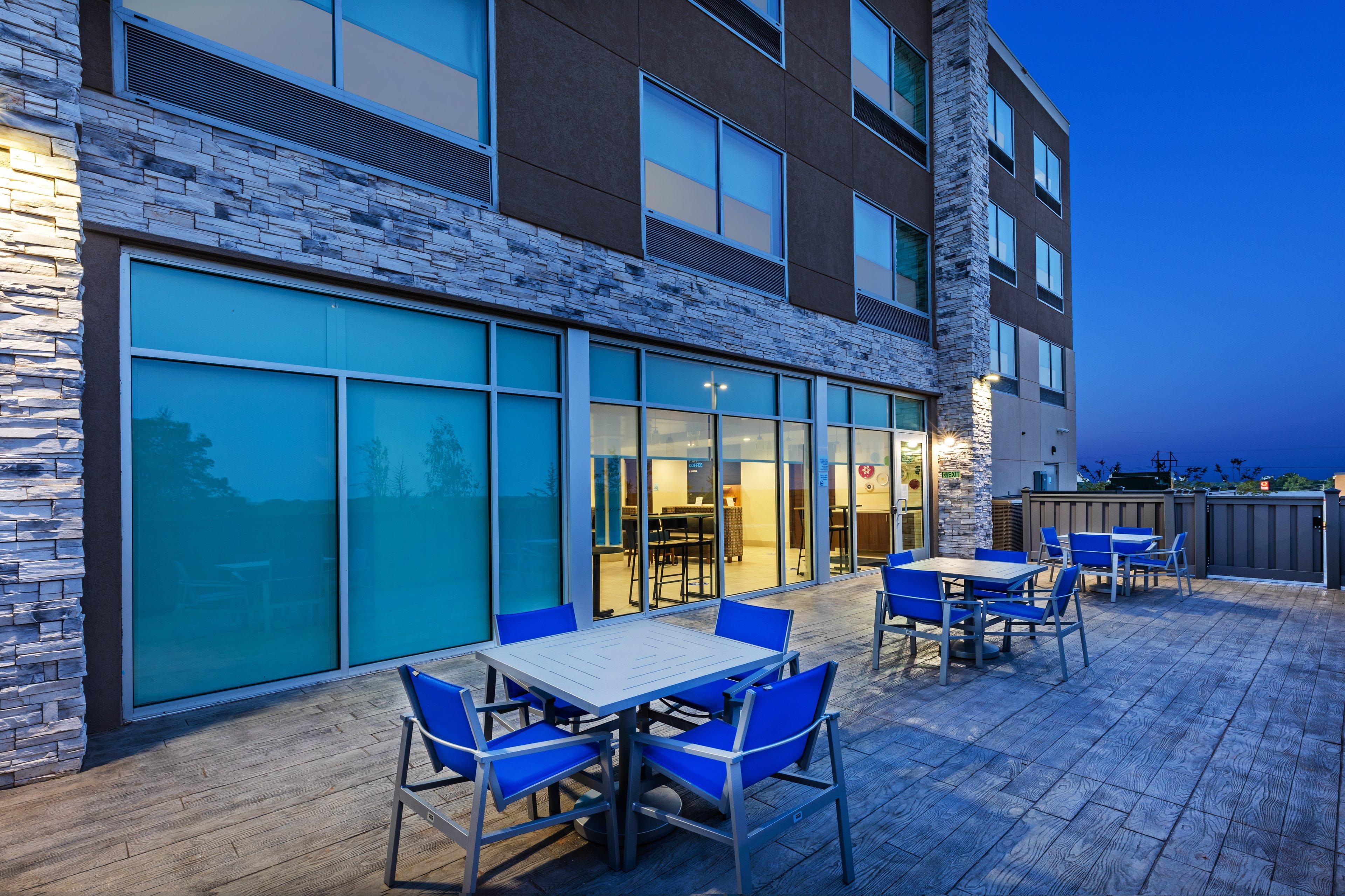 Holiday Inn Express & Suites Purcell By Ihg Dış mekan fotoğraf