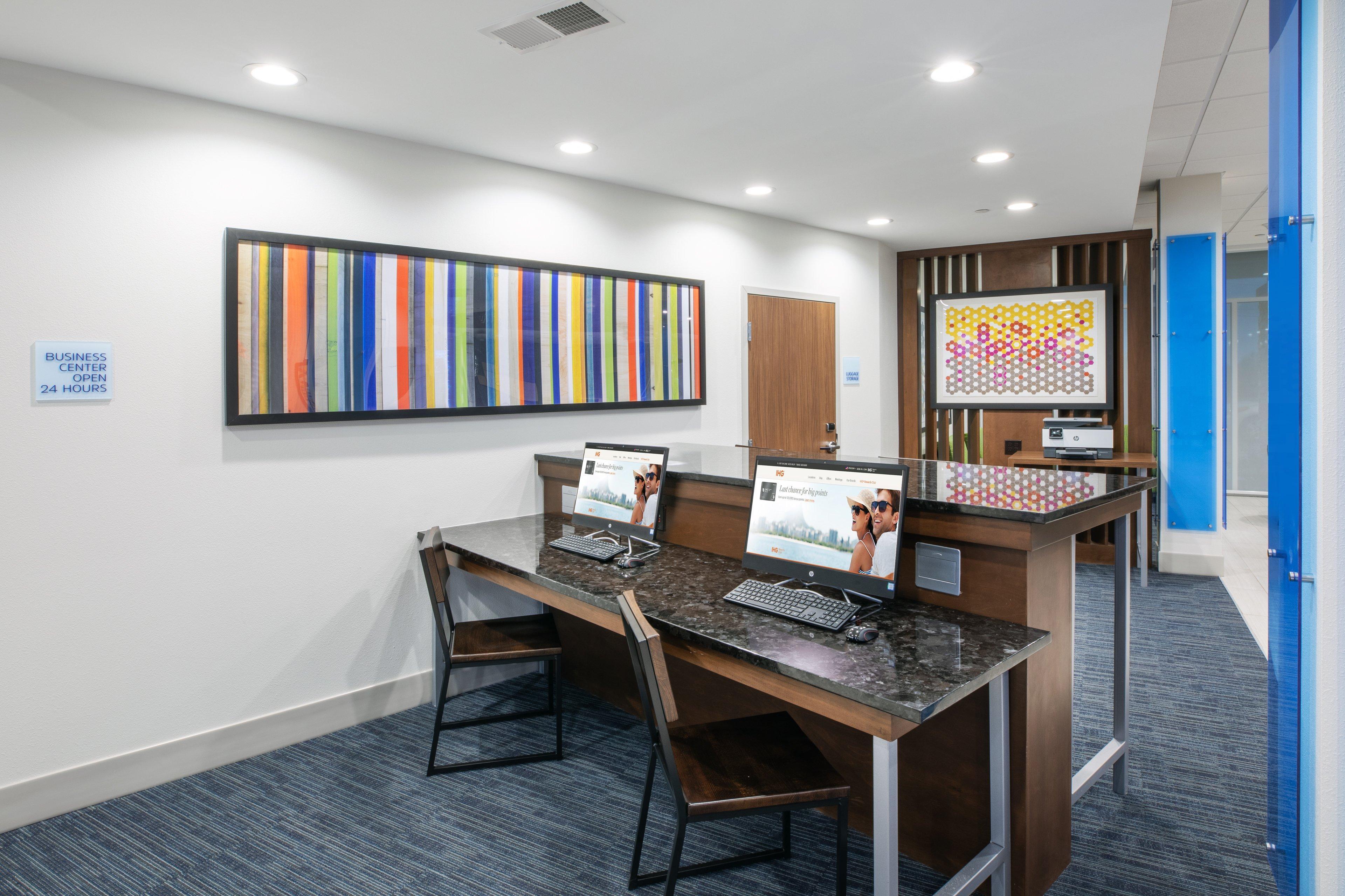 Holiday Inn Express & Suites Purcell By Ihg Dış mekan fotoğraf