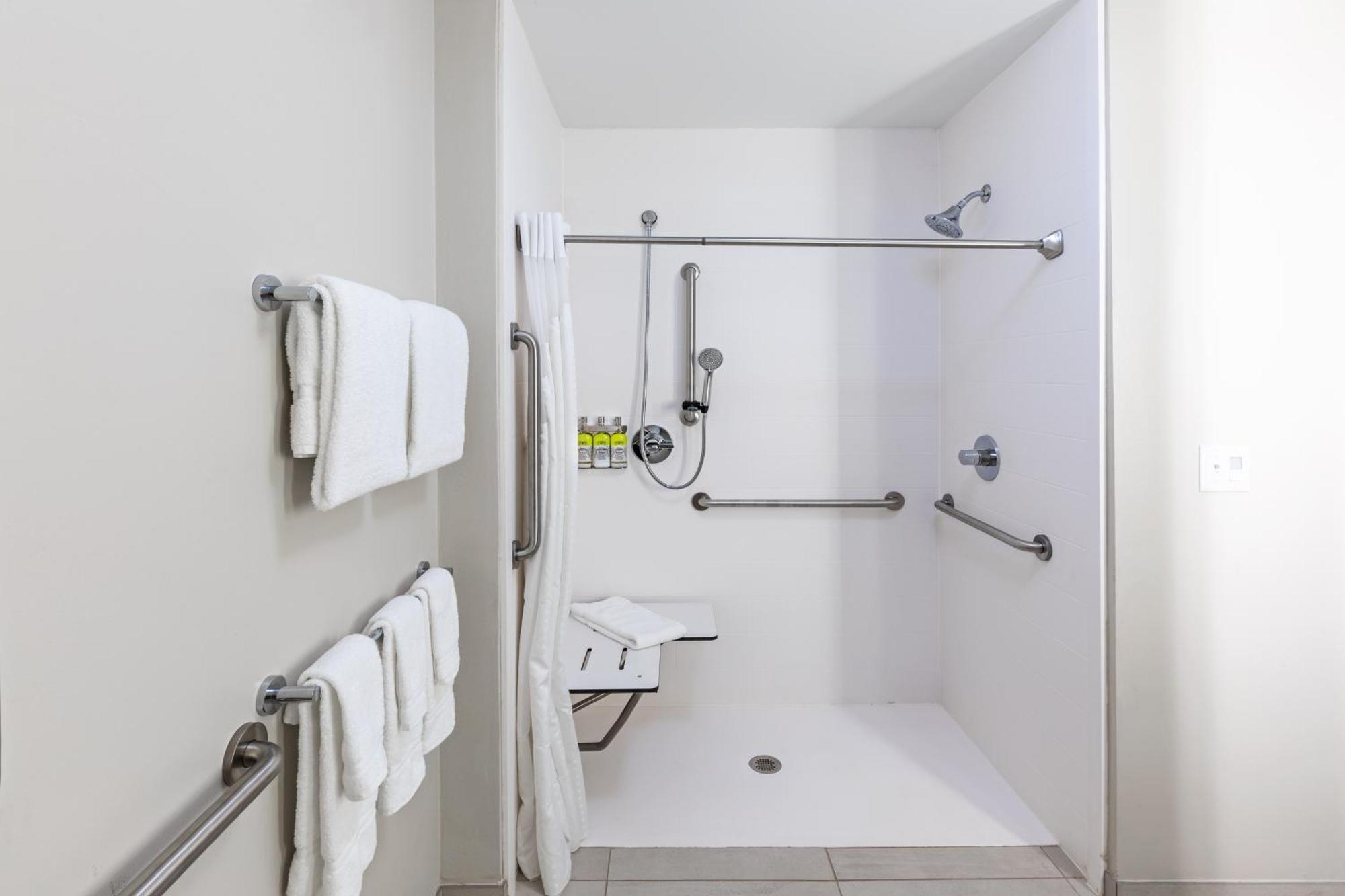 Holiday Inn Express & Suites Purcell By Ihg Dış mekan fotoğraf