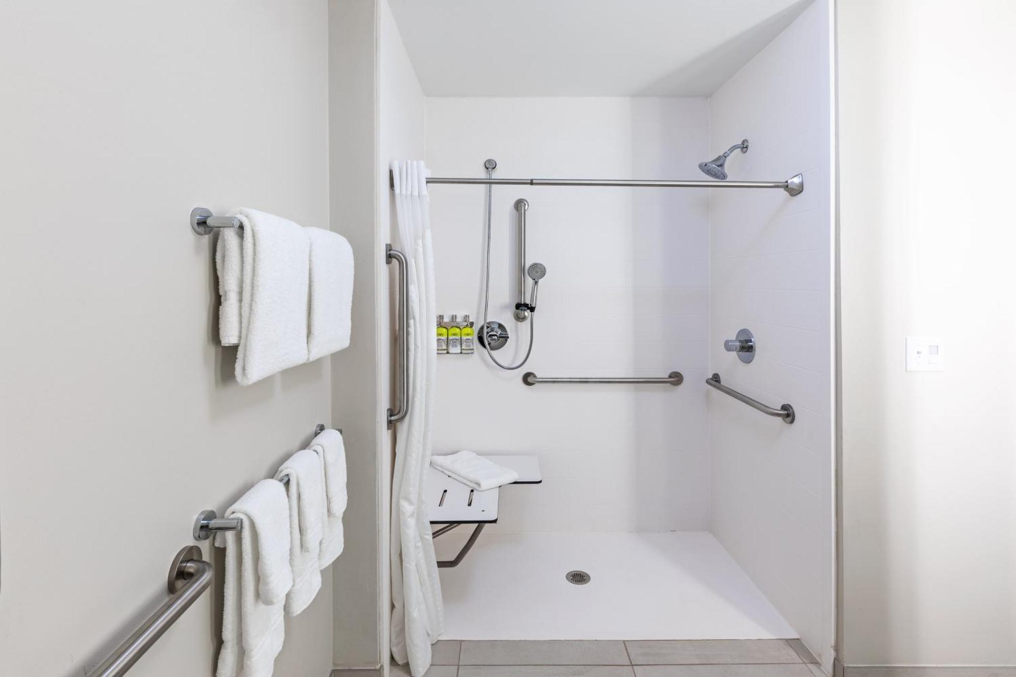 Holiday Inn Express & Suites Purcell By Ihg Dış mekan fotoğraf