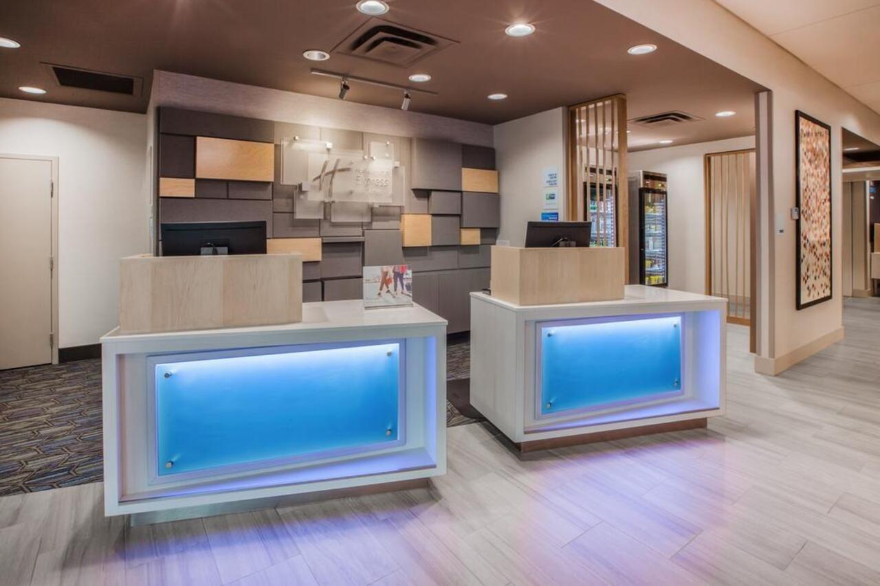 Holiday Inn Express & Suites Purcell By Ihg Dış mekan fotoğraf
